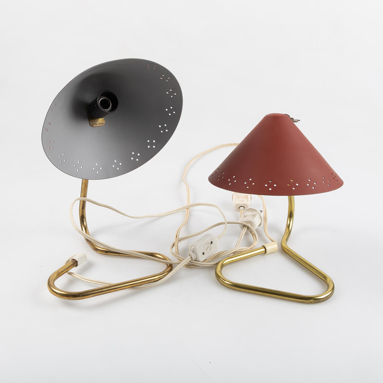 ERIK WÄRNÅ. Table lamps, a pair.