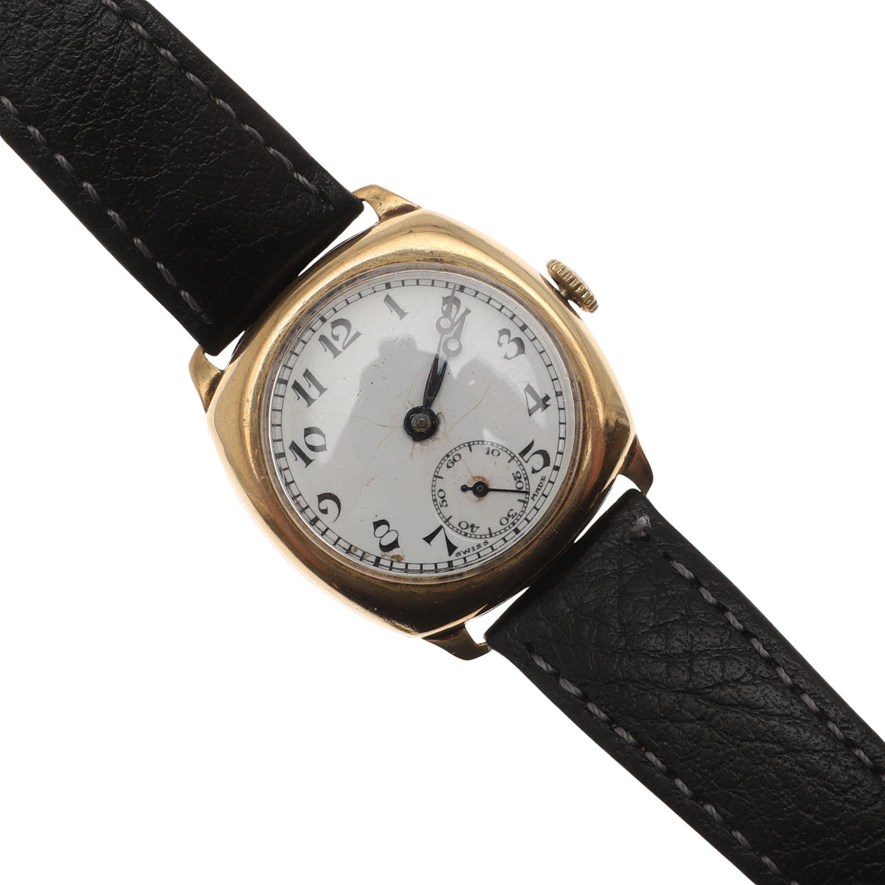 A 9CT GOLD WRISTWATCH.