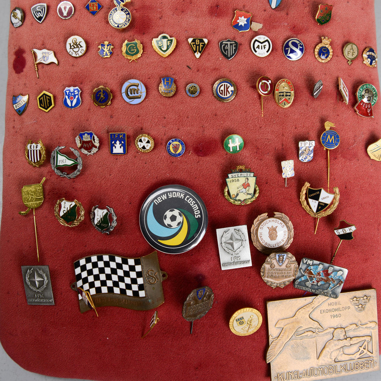 PINS/ BADGES, mostly football clubs. Collectables - Sports memorabilia ...