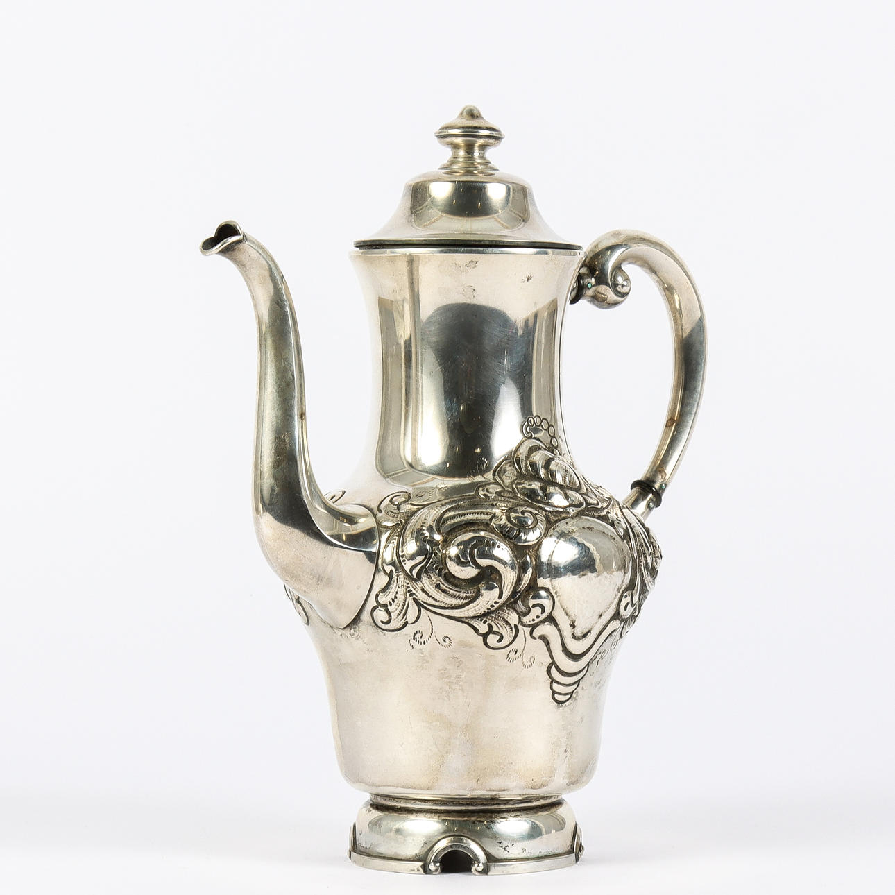 SERVING POT silver, relief decor.