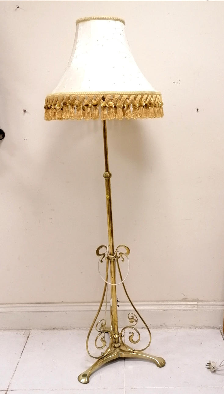 ART NOUVEAU BRASS ADJUSTABLE STANDARD LAMP.
