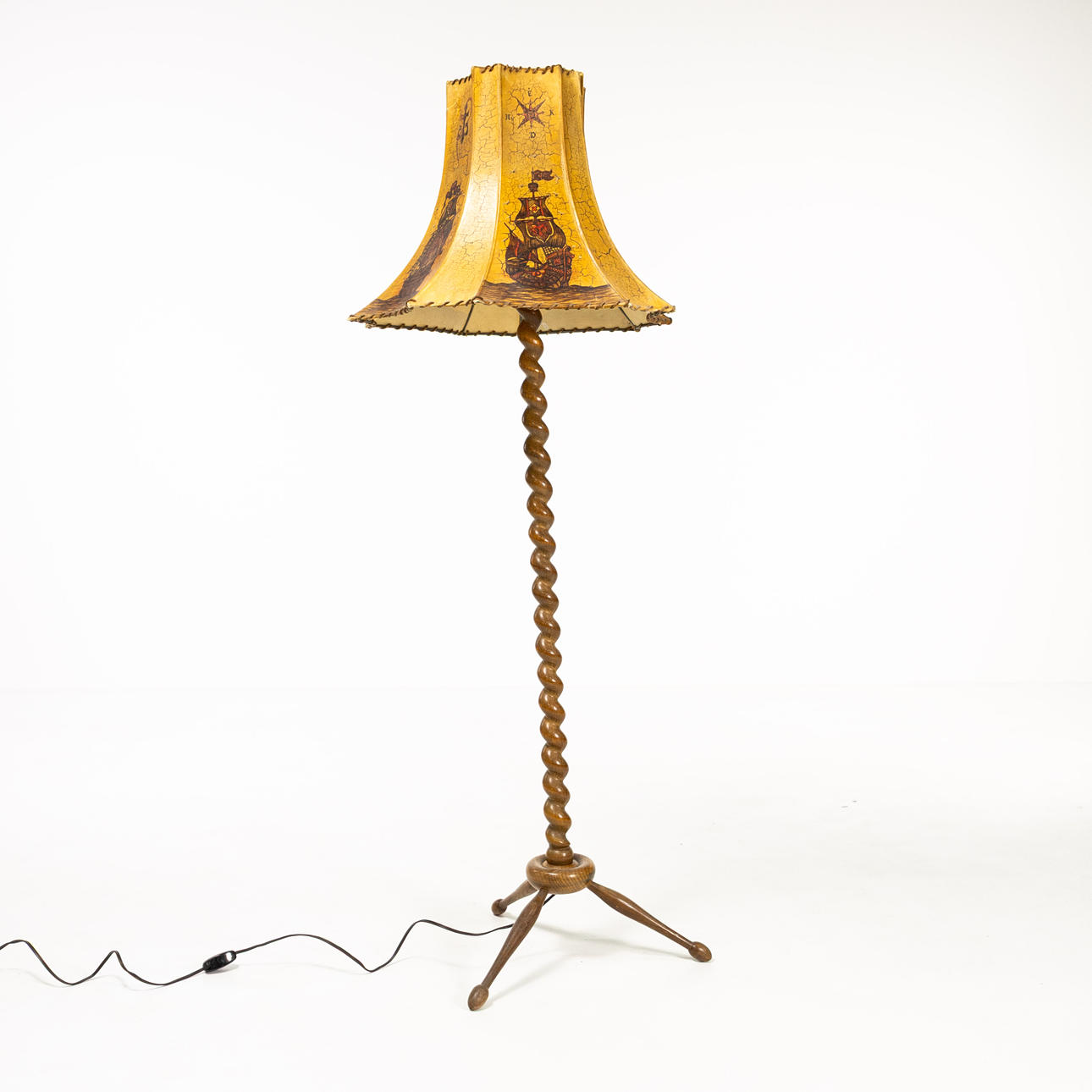FLOOR LAMP. Oak, 20th century.