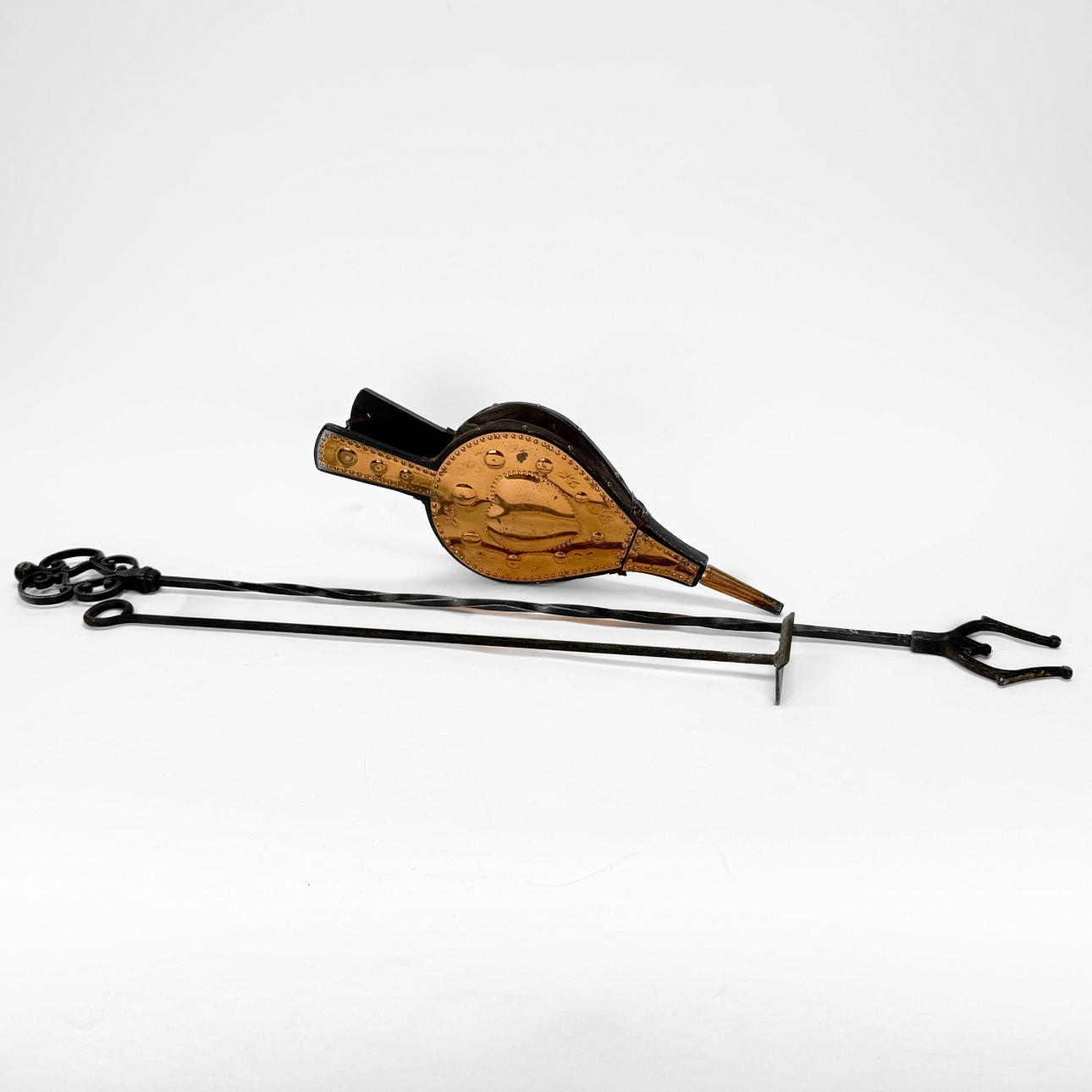 FIRE GAFFE, BLOWING BEAM, STRAIGHT, FORGING AND COPPER. 1900's.