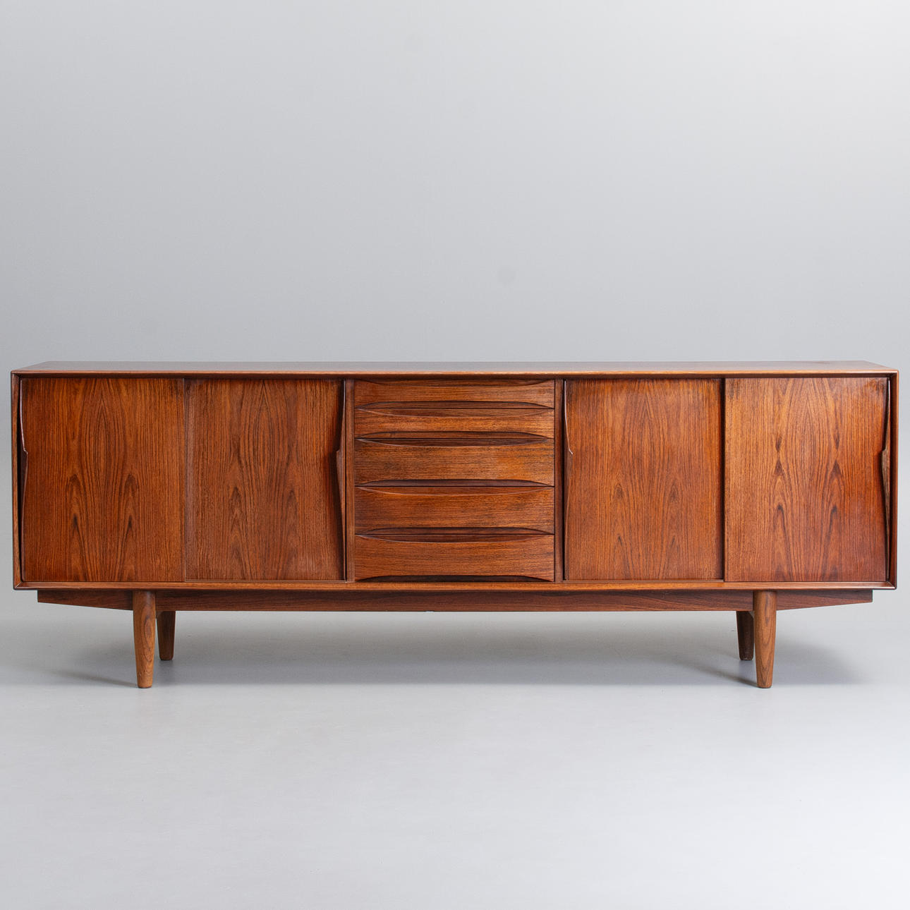 ARNE VODDER. model 7738 sideboard in rosewood.