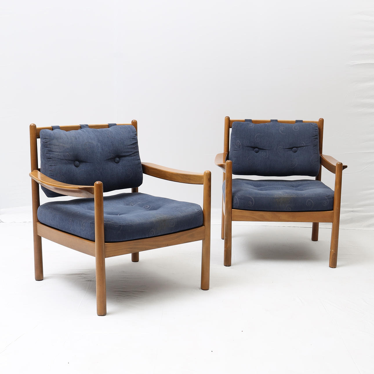 KARMSTOLAR, ETT PAR, 1900-talets andra hälft.