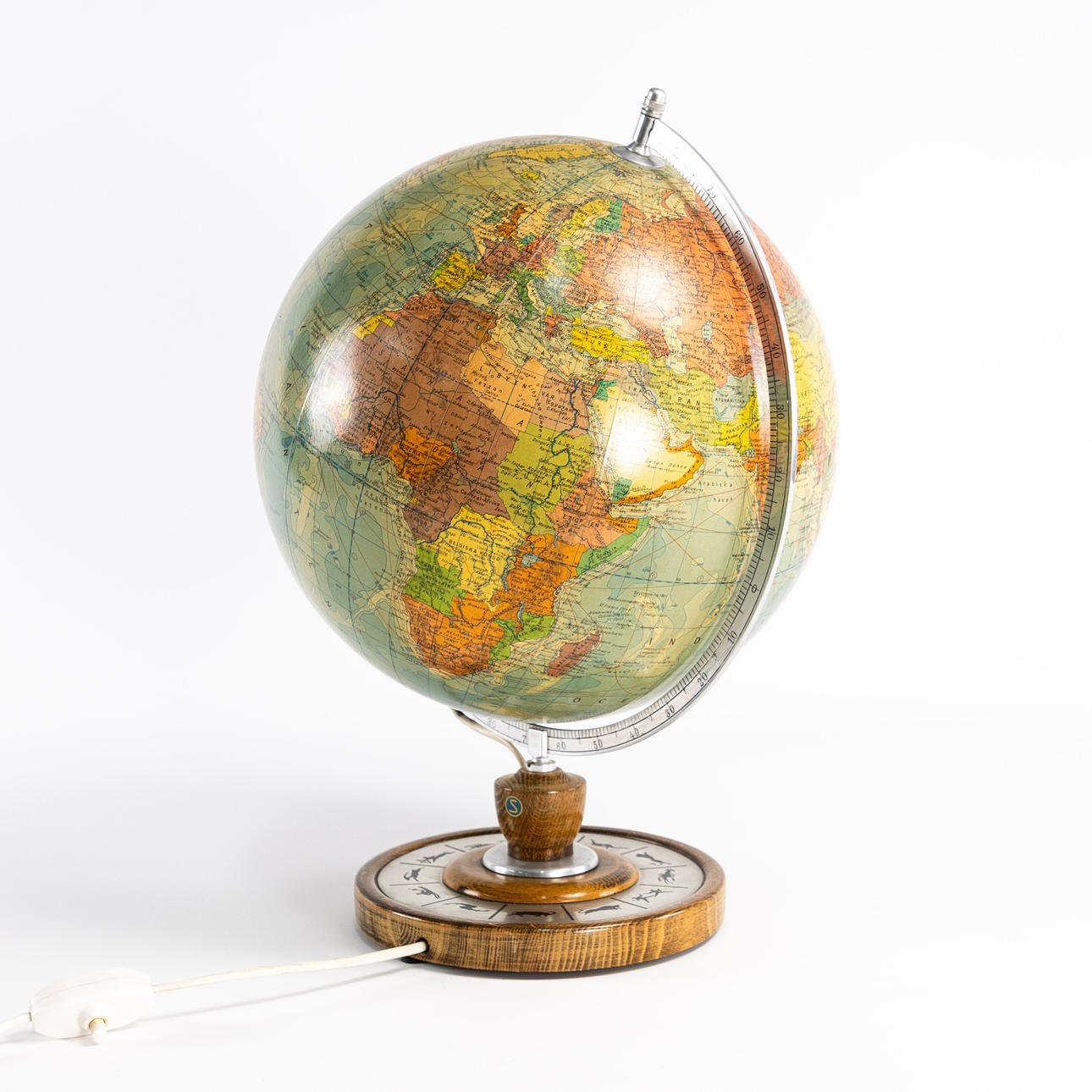 GLOBE. Räths, with lighting.