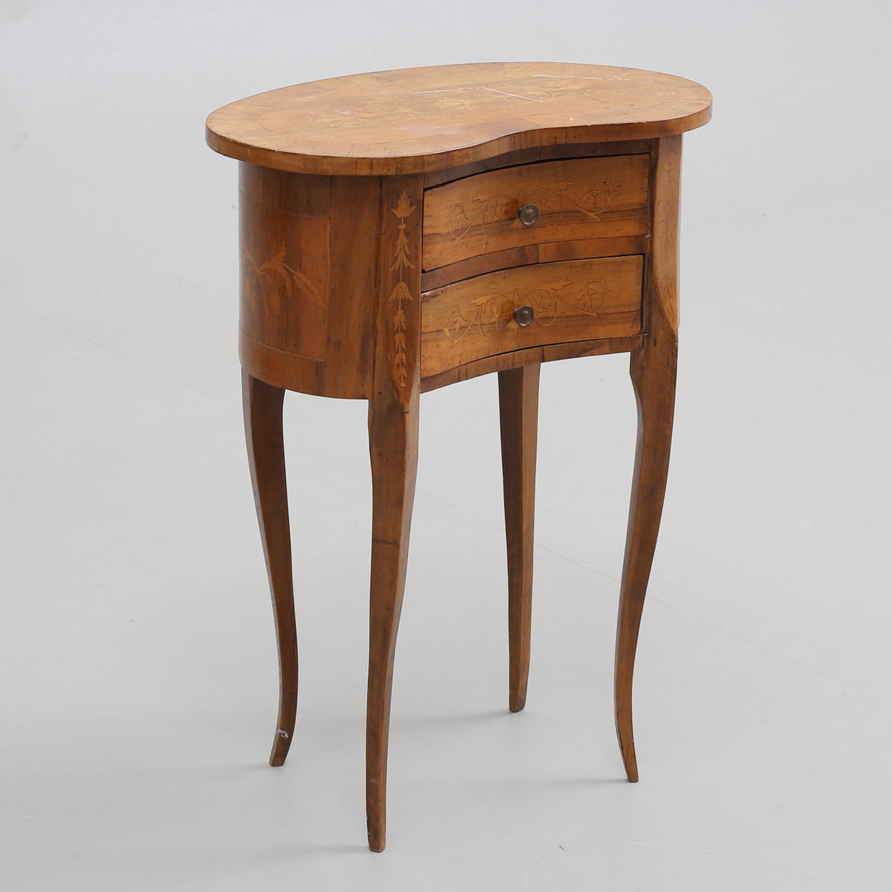 HALL TABLE, with marquetry, first half of the 20th century. Furniture ...