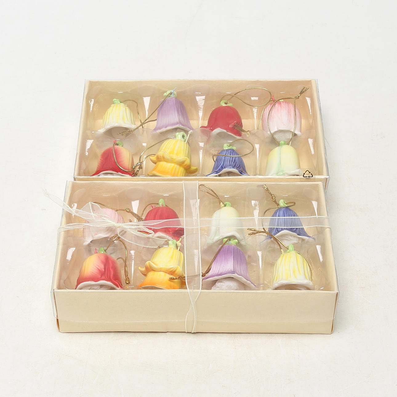 DECORATIVE CLOCKS, 16 pcs, porcelain.