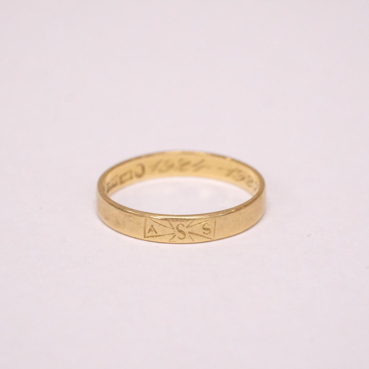 RING, 18K GOLD.