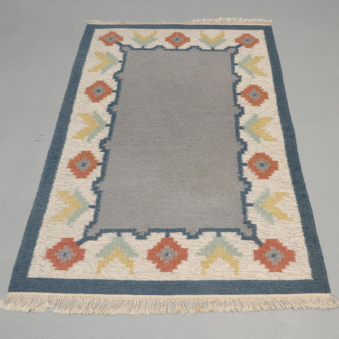 CARPET, Röllakan, approx. 140x200 cm.