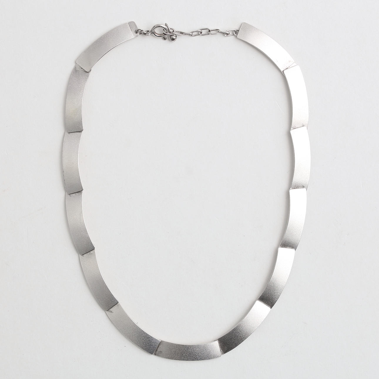 NECKLACE, silver.