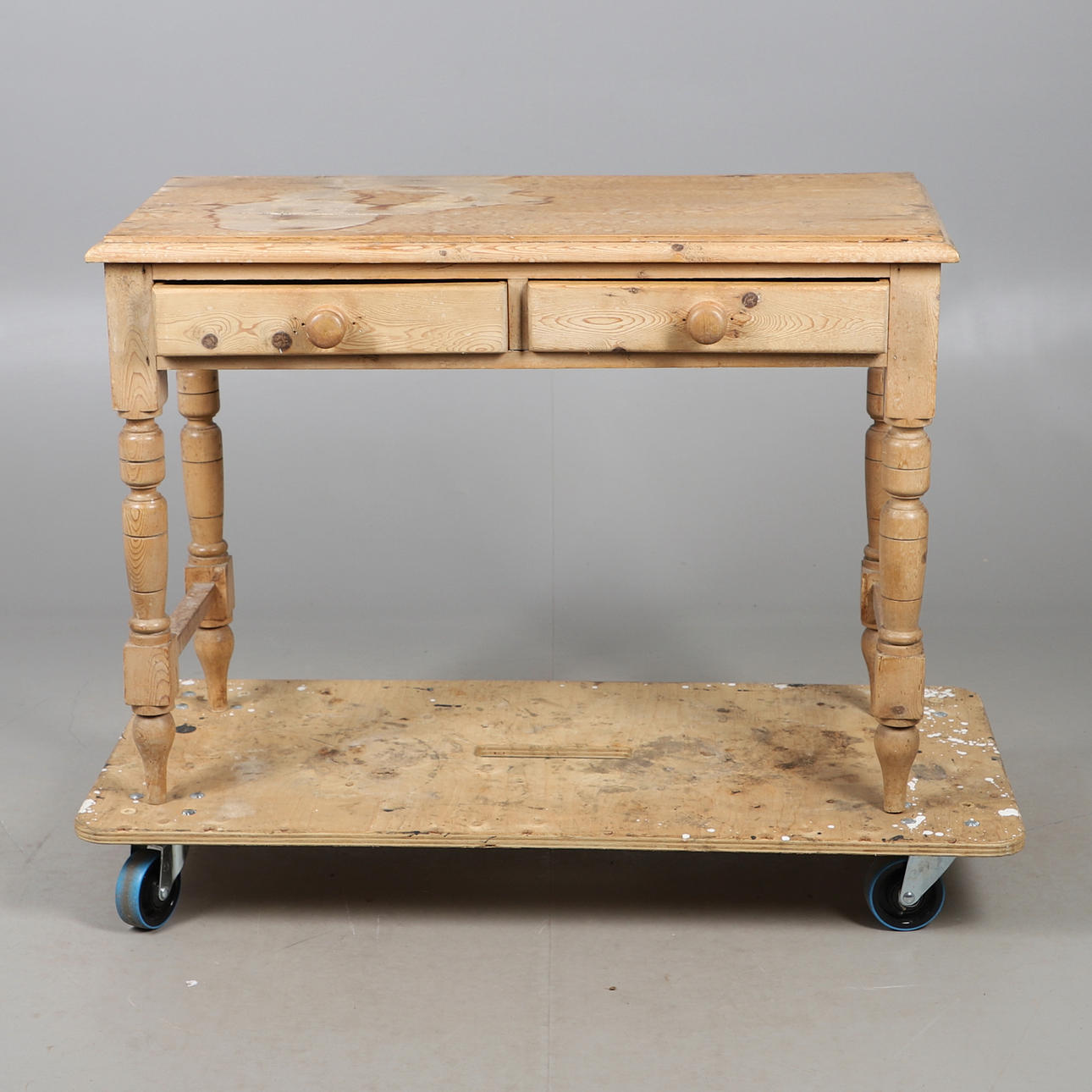 STRIPPED PINE SIDE TABLE.