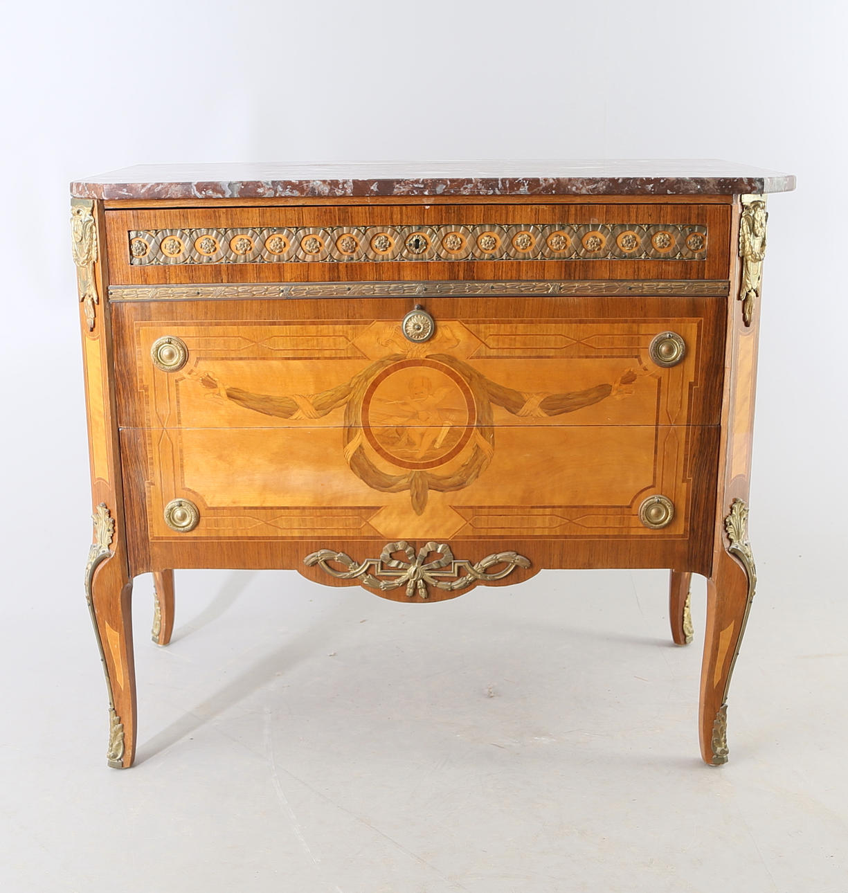 BYRÅ,gustaviansk stil,"haupt modell",1900-tal.