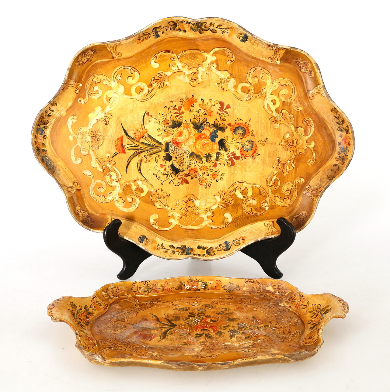 BRICKOR, 2 st, papier mache, möjligen 1700-tal.