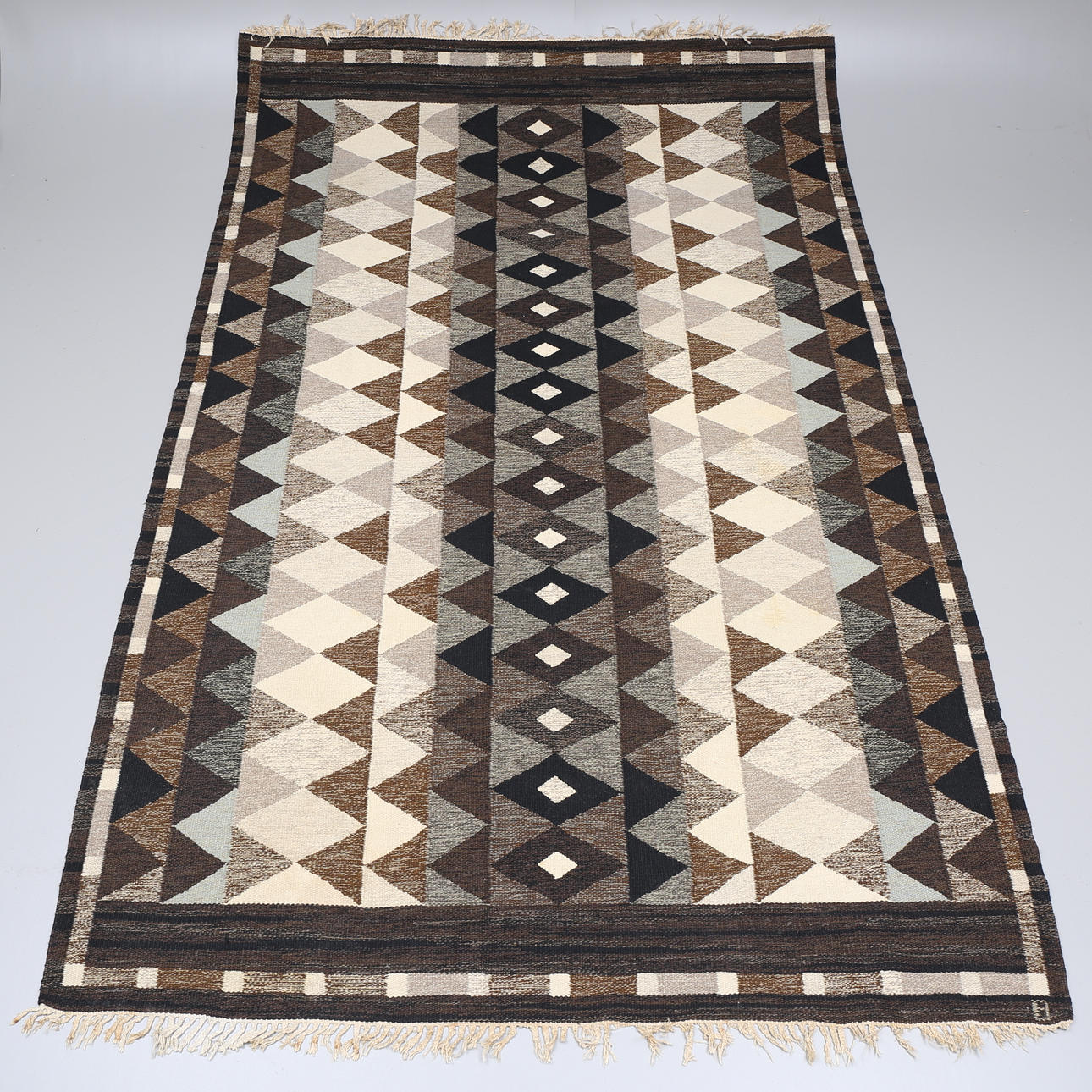 MATTA, röllakan, signerad B, 302 x 200.