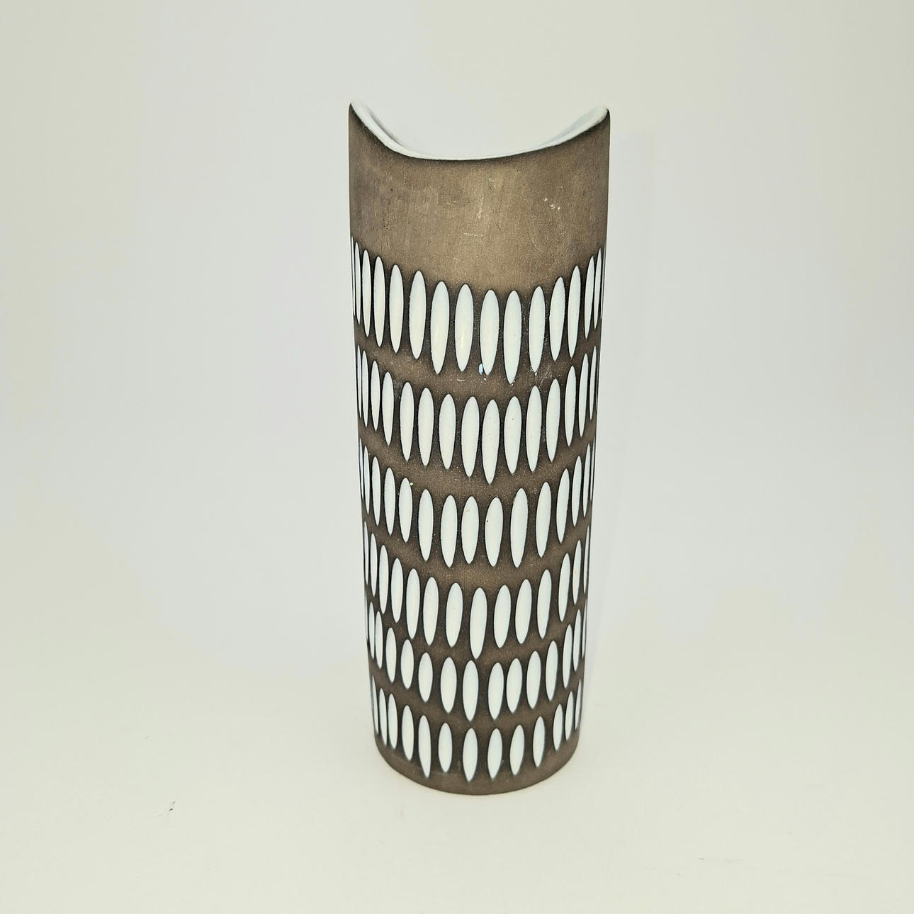 INGRID ATTERBERG. Vase, ceramic, "Negro", Upsala-Ekeby.