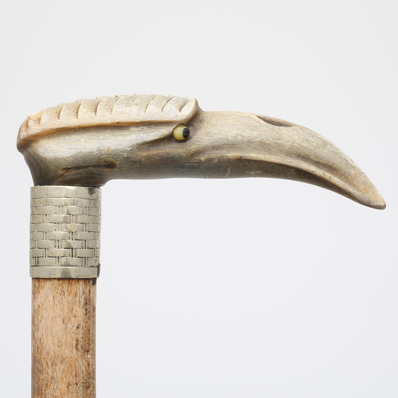 KÄPP, med krycka av horn och silverband.