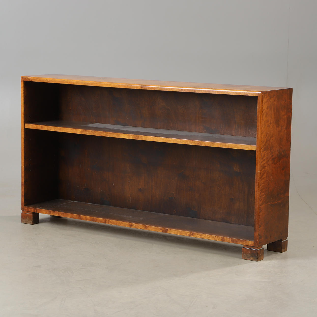 BOOKCASE, birch, 1930s/40s.