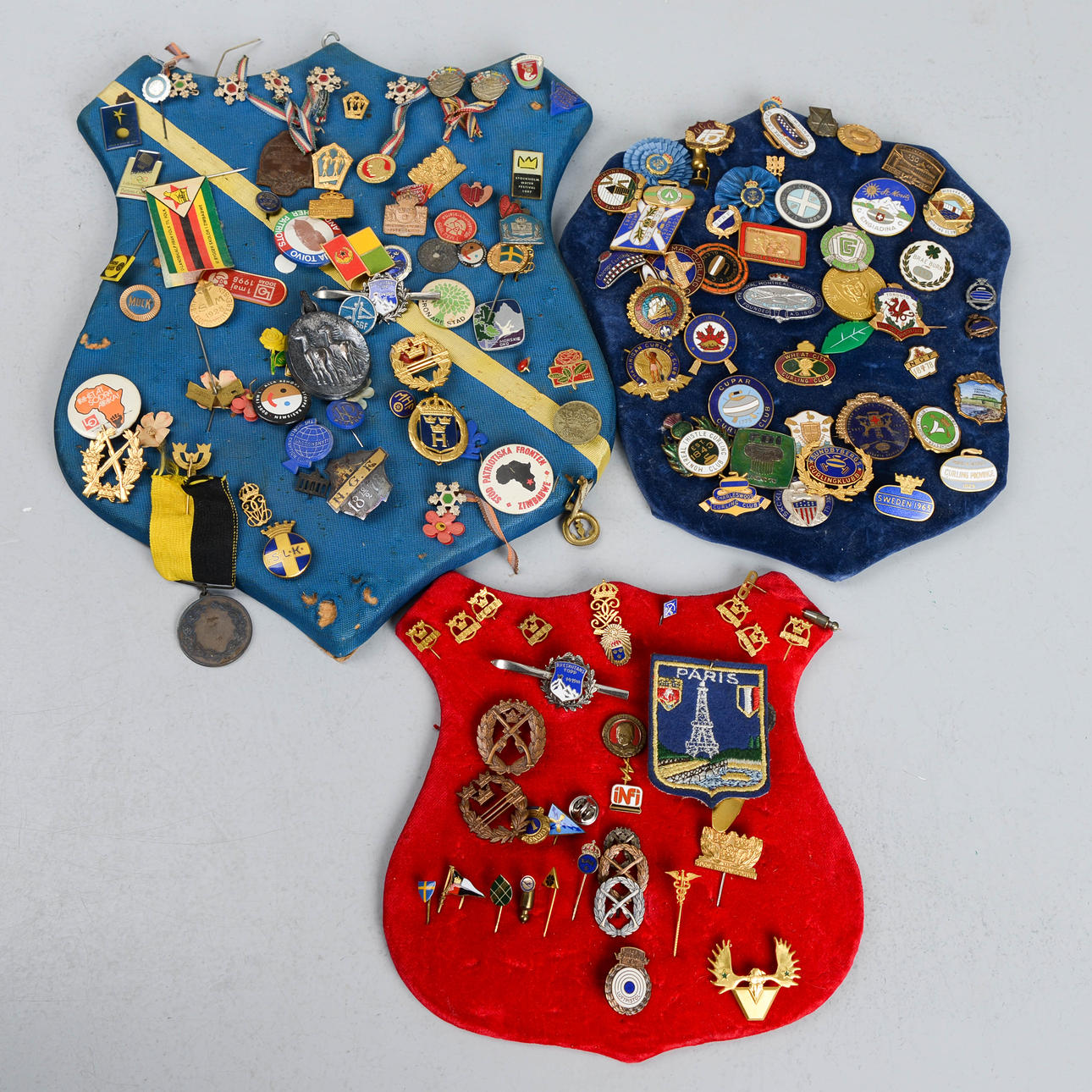 PINS, approx. 200 pcs.