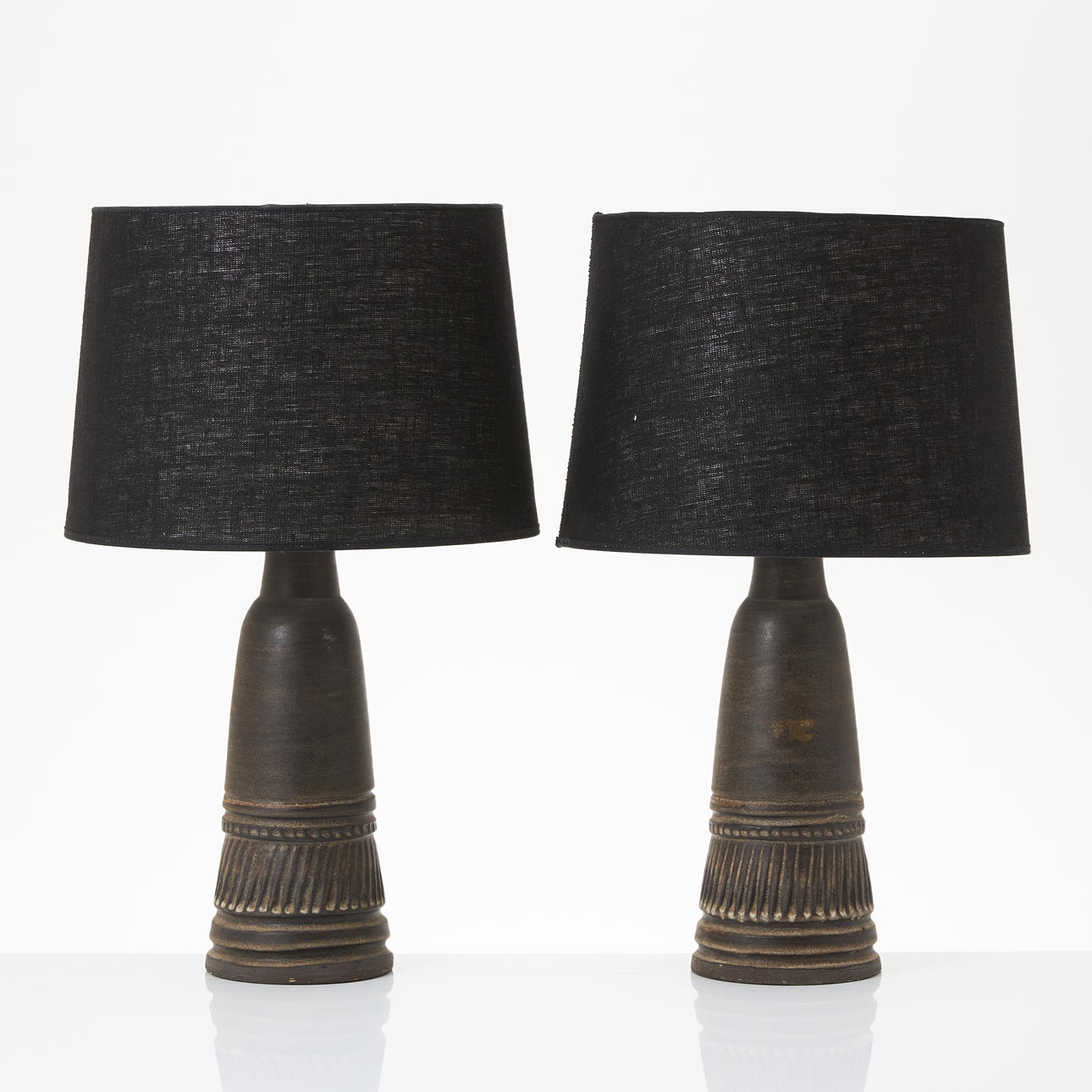 IRMA YOURSTONE. Table lamp, partially glazed earthenware, 1960s/70s, monogram signed.