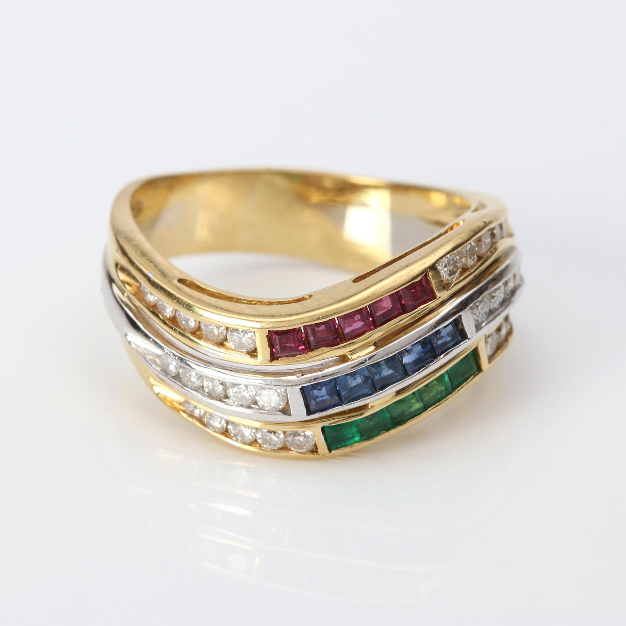 GOLD RING 18K, 6.6 g.