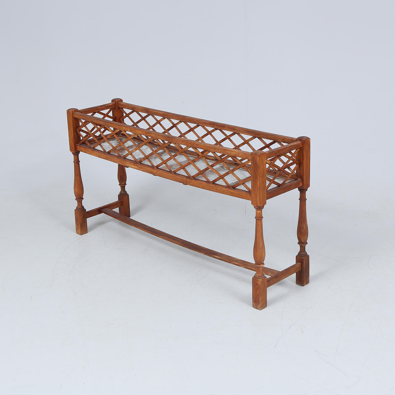 FLOWER TABLE, 20th century.