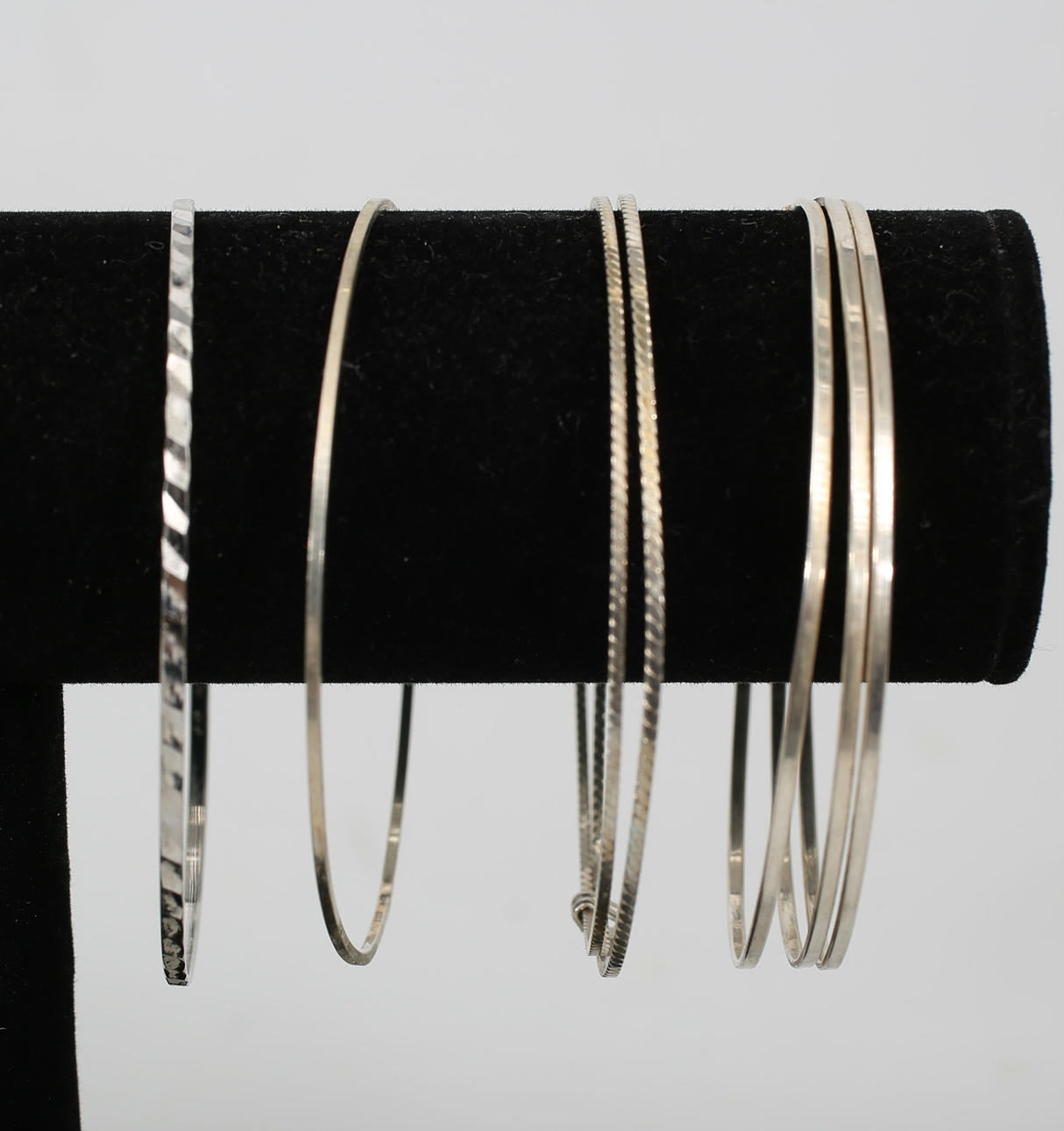 ARMBAND, silver, 4 stycken, 21,4 gram.