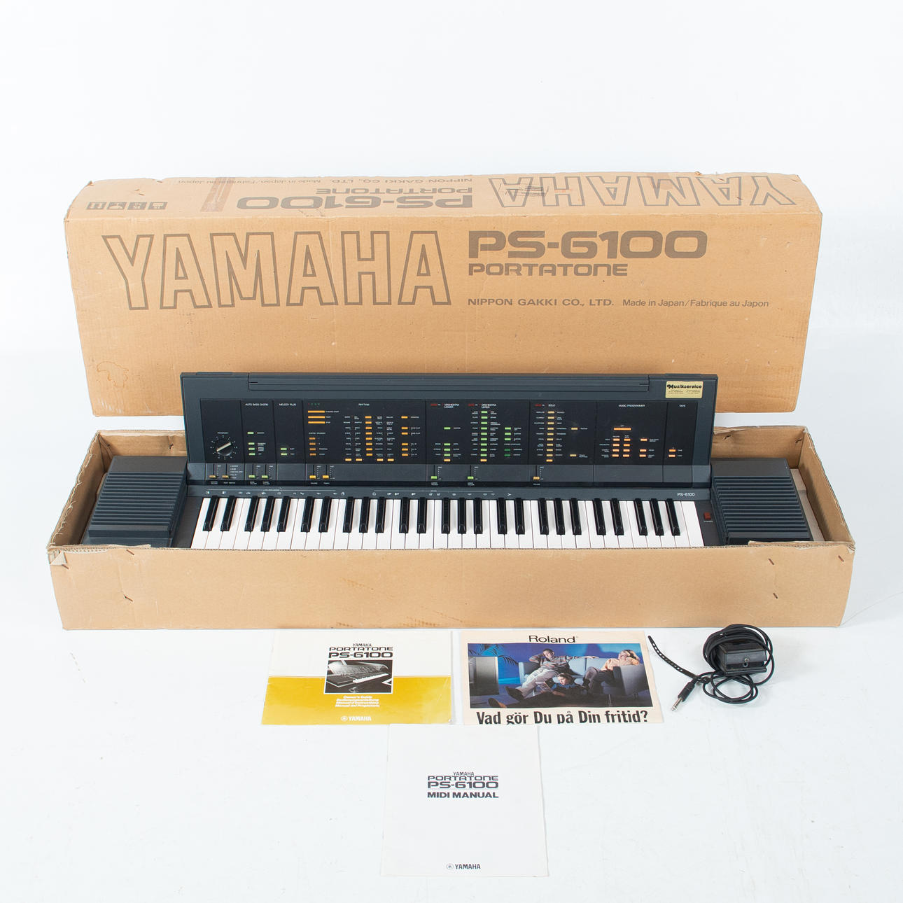 yamaha keyboard PS6100 PORTATONE.