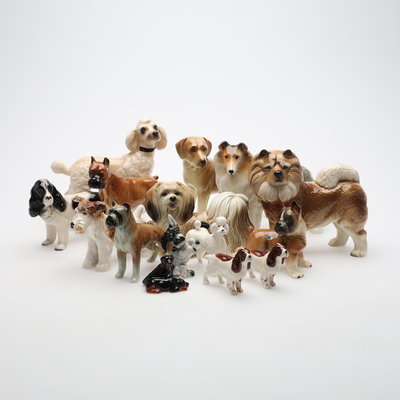 FIGURINES, 15 pcs dogs including Coppercraft.