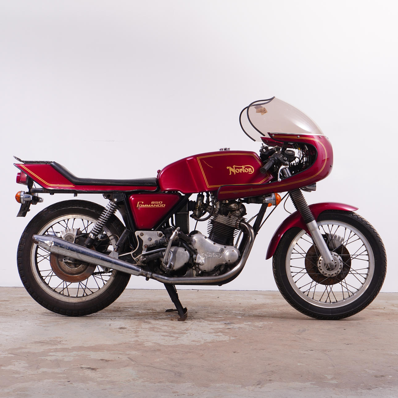 NORTON, model Commando 850, 1975, England.