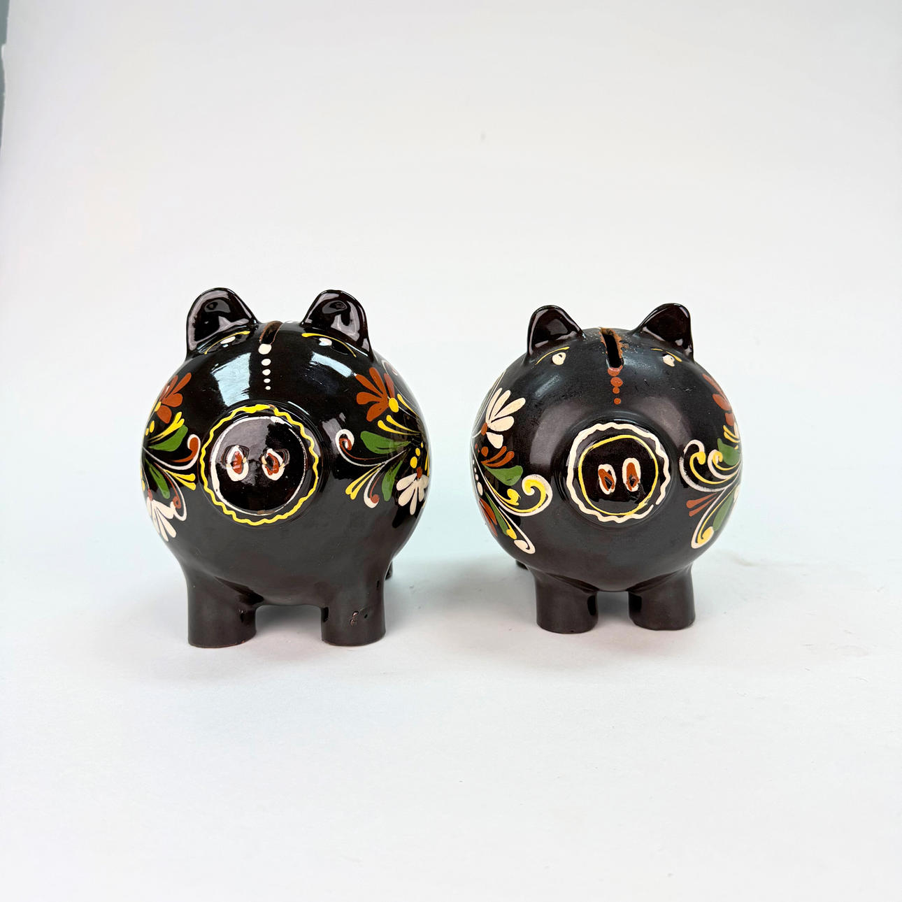 MONEY BOXES 2 pcs, ceramic, hand-painted.