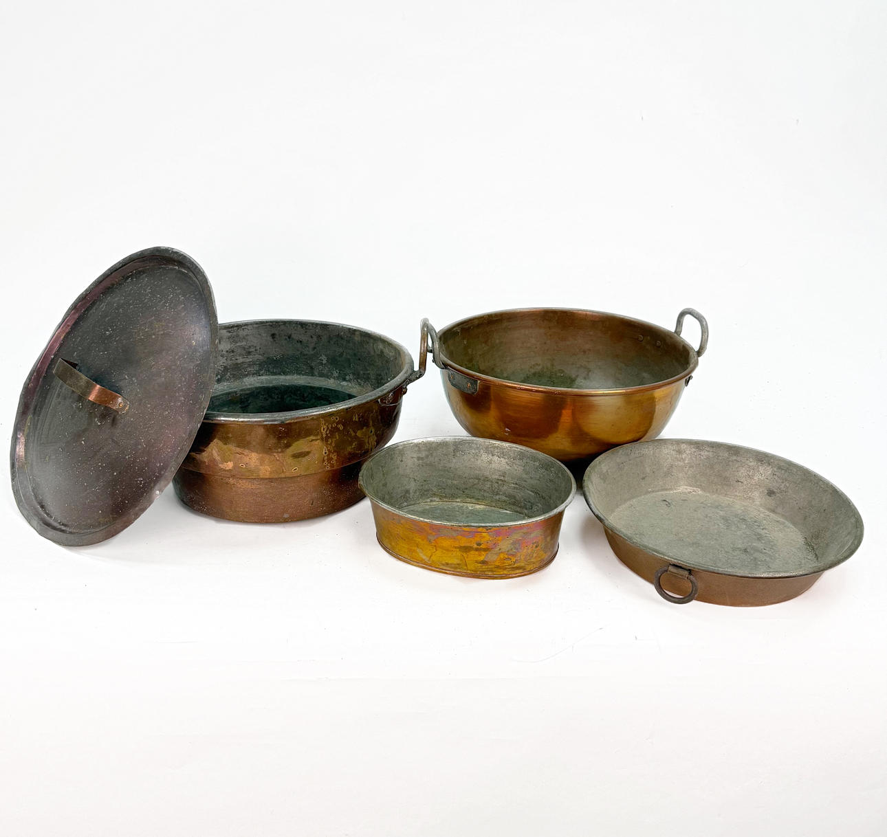 COPPER VESSELS - 5 pieces.