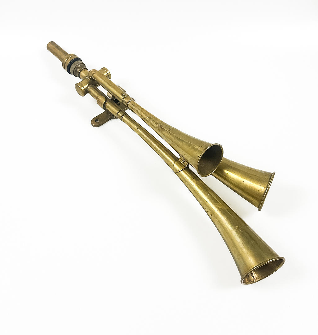 TRAIN HORN, brass, 20th century.