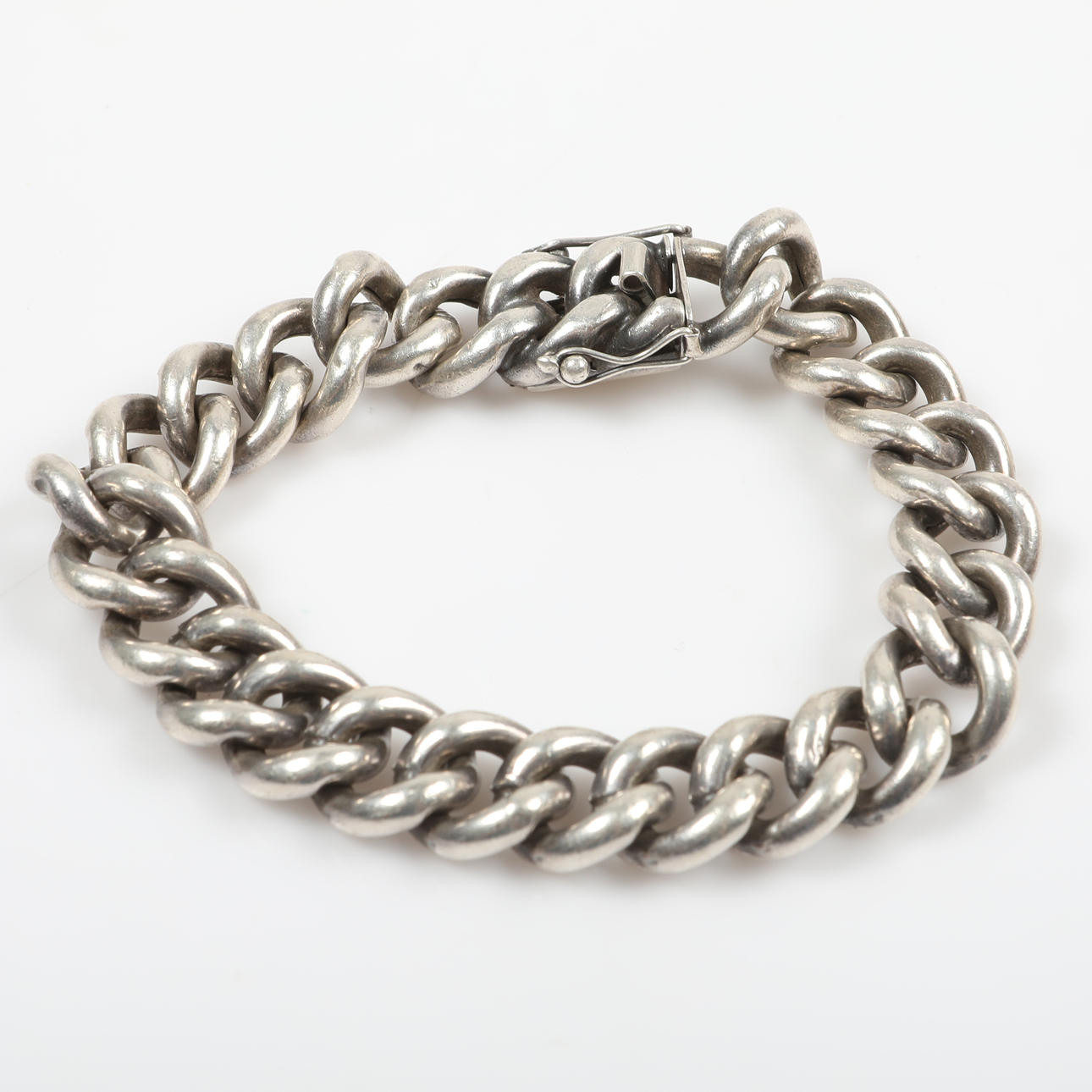 BRACELET, curb chain, silver.