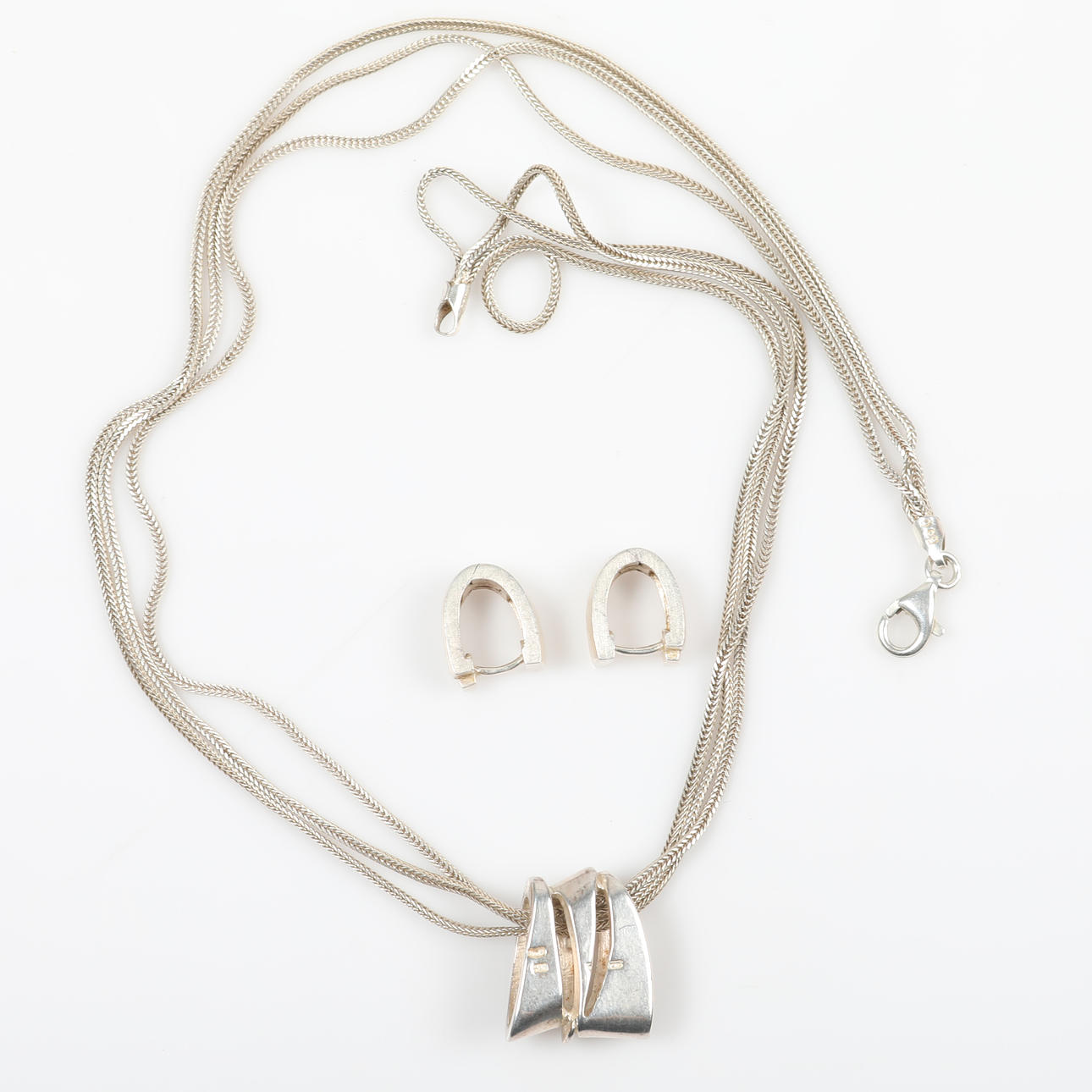 GARNITURE, 2 pieces, sterling silver.