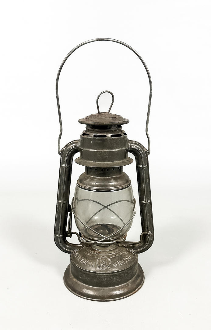 HURRICANE LANTERN, Feuerhand Nr 270, Germany.