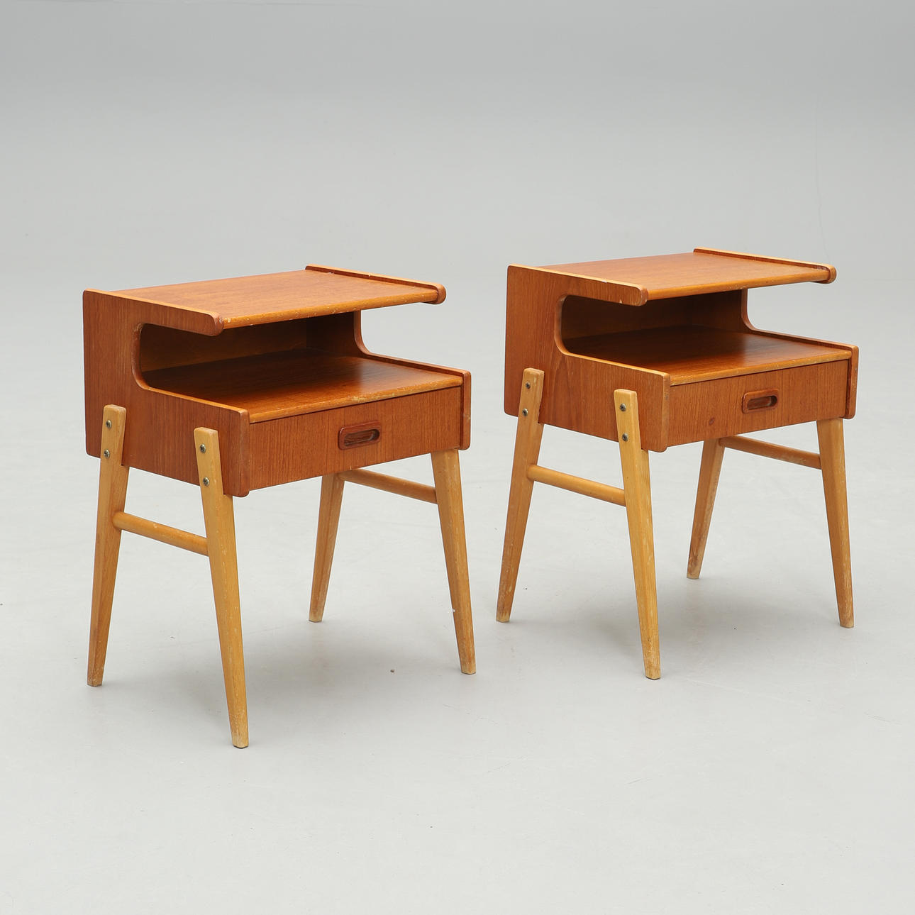 SÄNGBORD, ett par, 1950/60-tal.