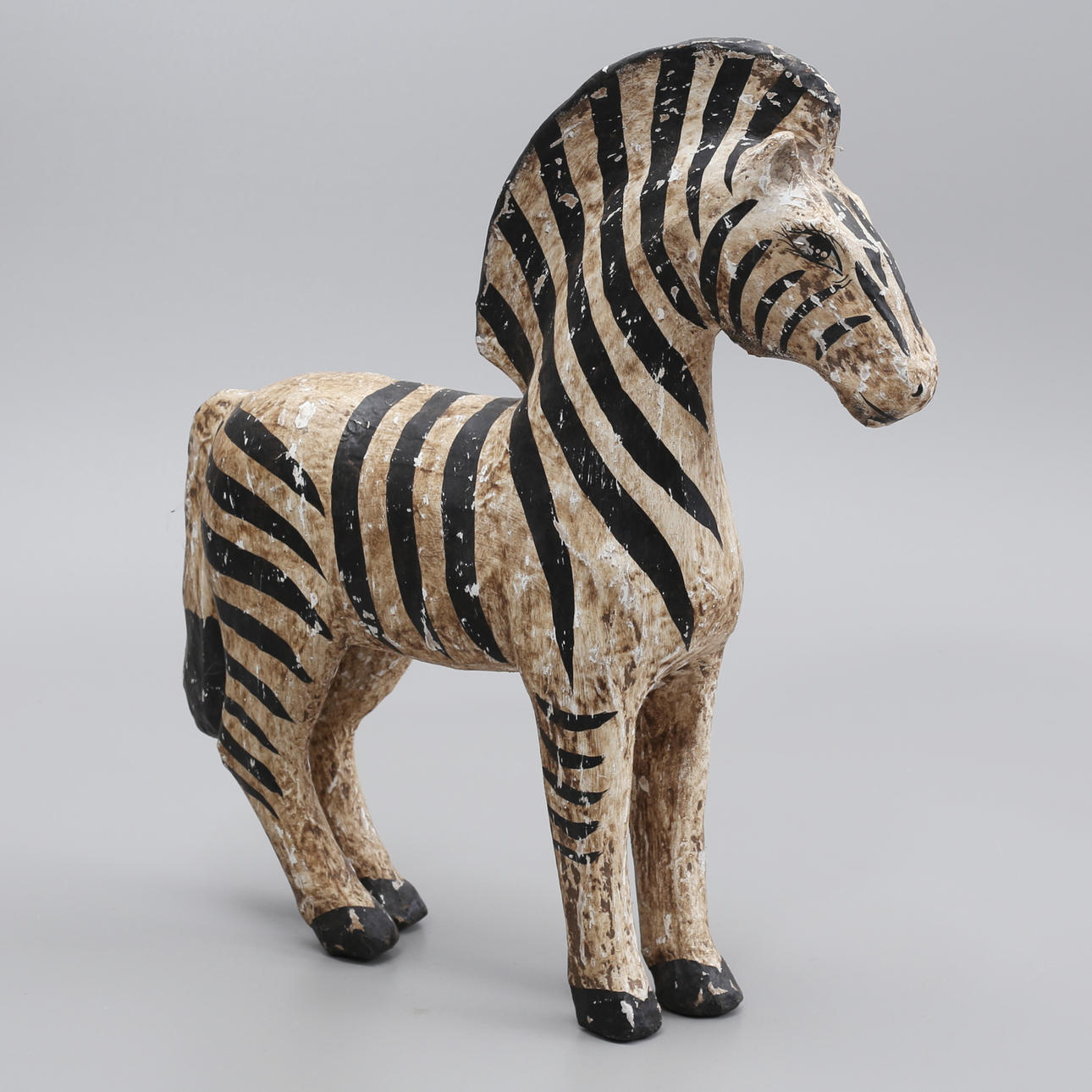 ZEBRA, sculpture, papier-mâché.