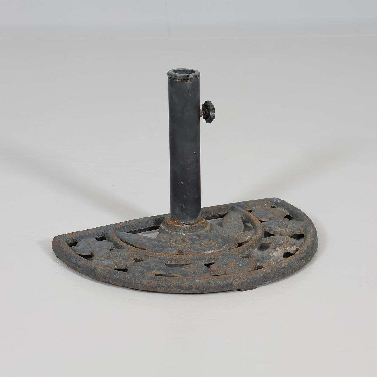 PARASOL BASE, metal.
