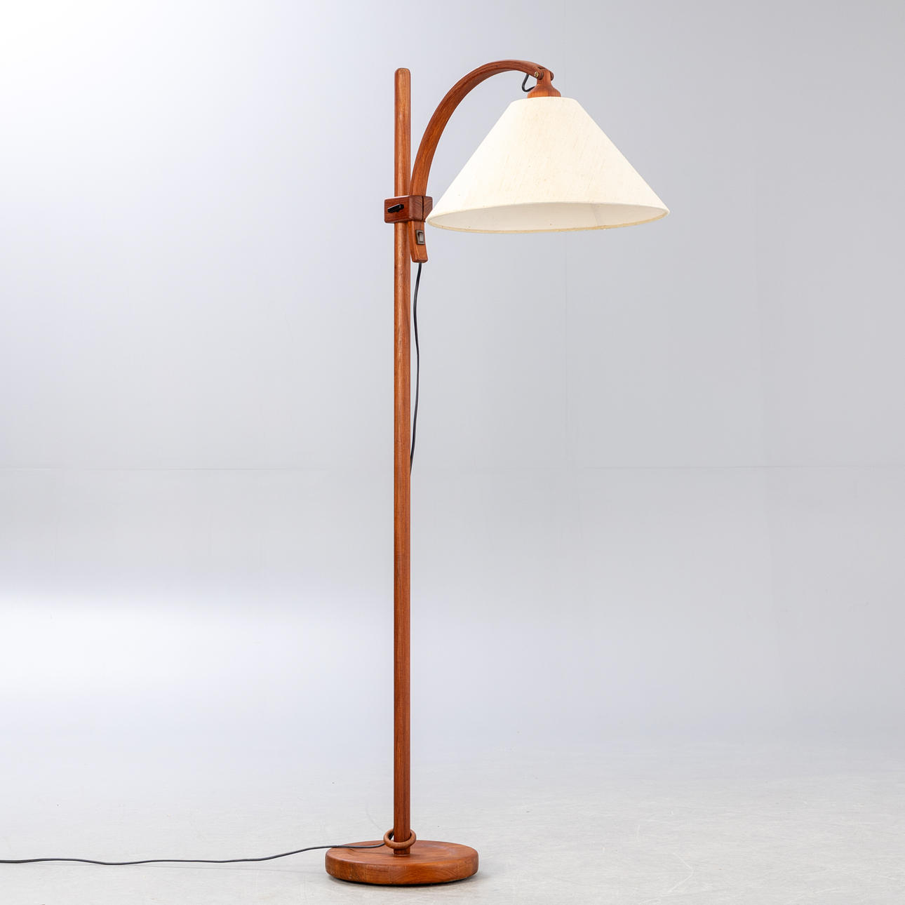 Domus, floor lamp in teak.