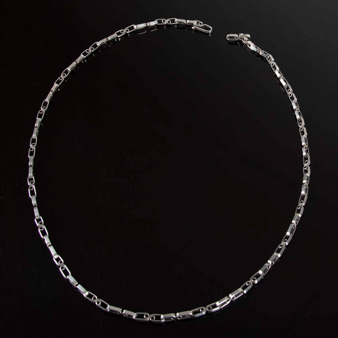 THERESIA HVORSLEV. Collier, "NIAGARA", sterlingsilver.