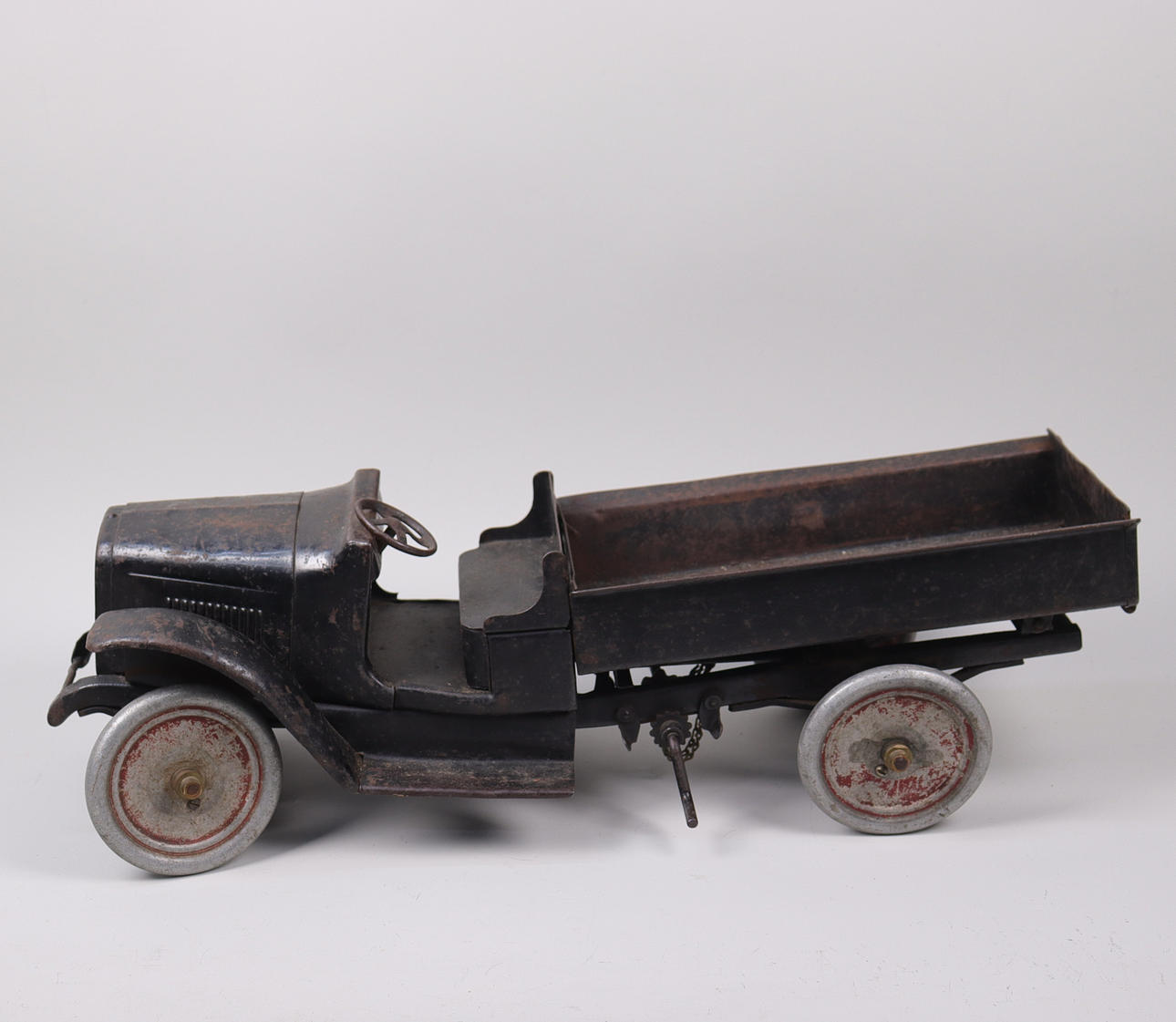 MODEL CAR, tin, 1920s/30s.