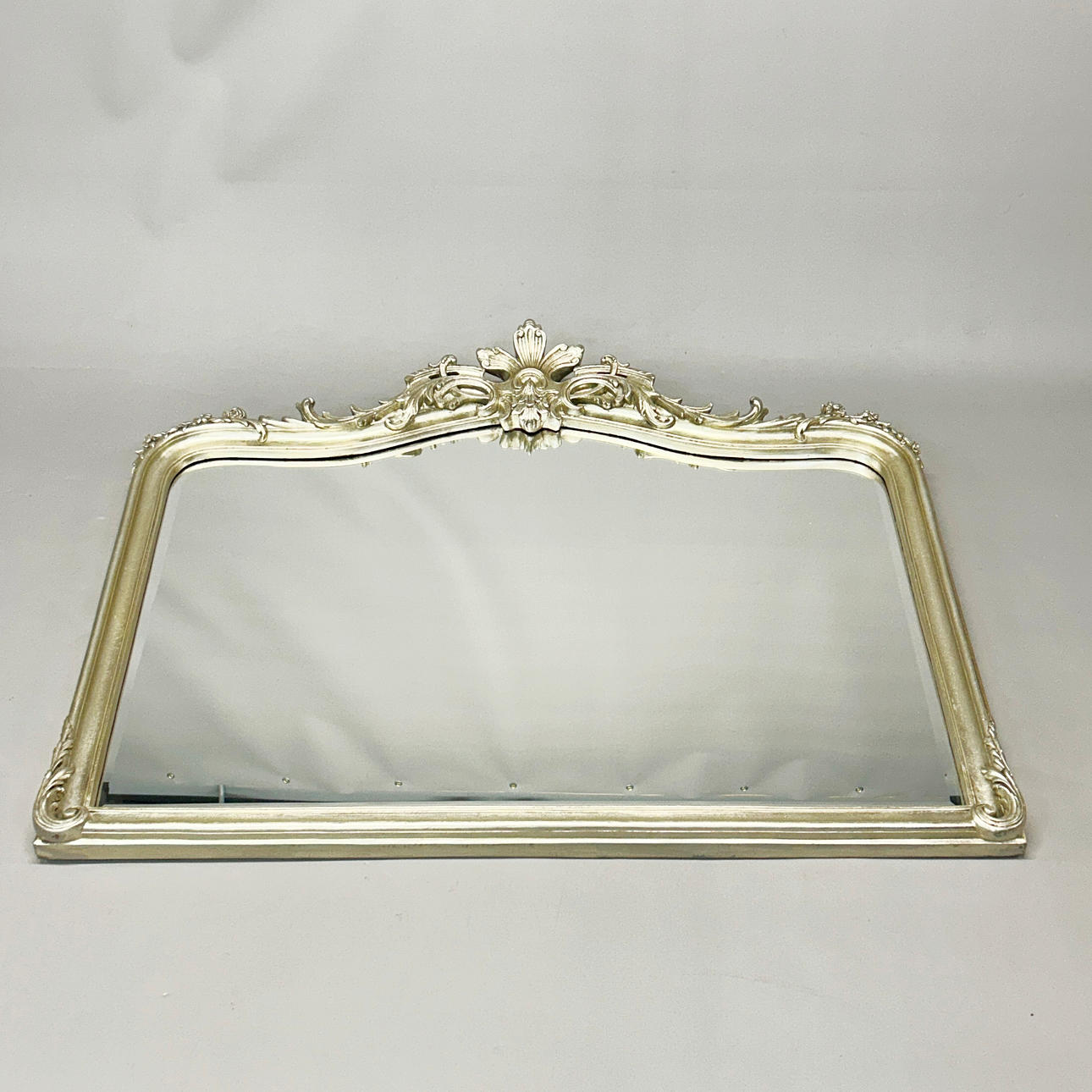 OVER MANTLE MIRROR. Mirrors - Auctionet