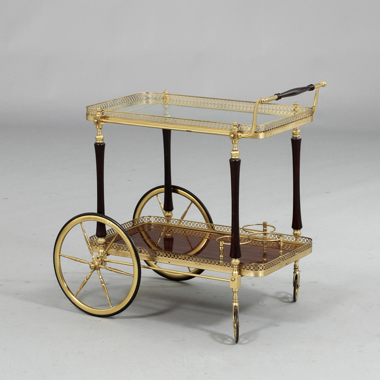 SERVERINGSVAGN, 1900-tal.