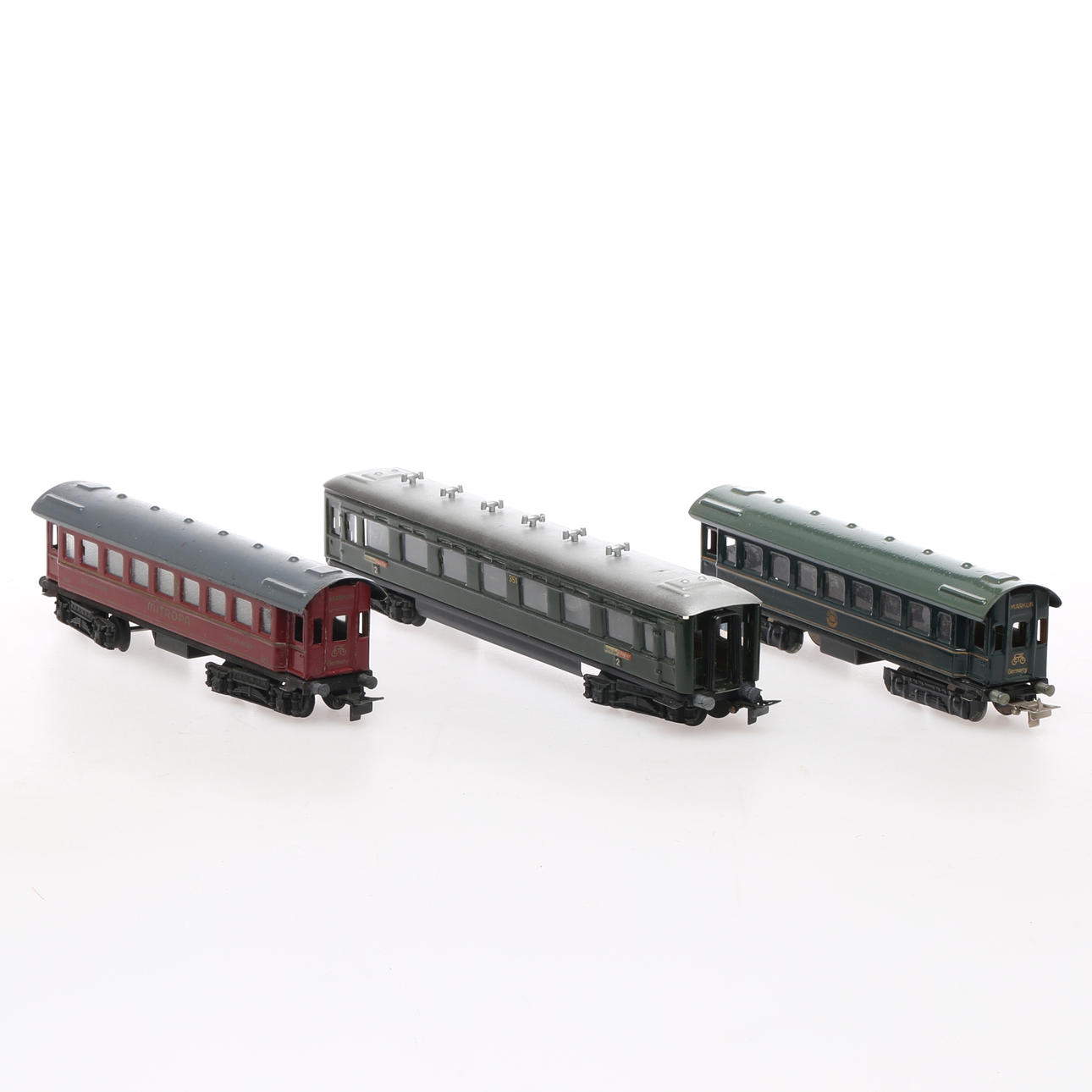MÄRKLIN tre vagnar, 343, 343J och 351. Tyskland 1930 - 1940-tal.
