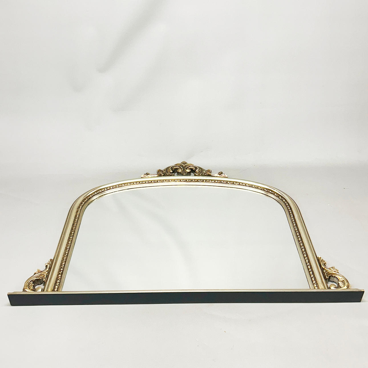 OVER MANTLE MIRROR. Mirrors - Auctionet
