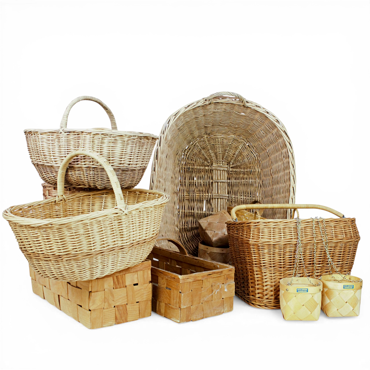 BASKETS, 13 pieces, 20th century.