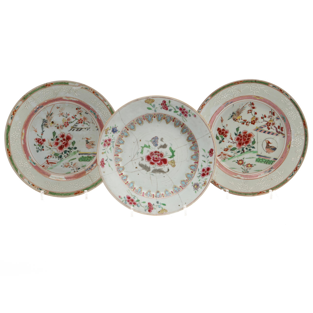 TALLRIKAR, 3 st samt LOCKASK, Kina, 1700-tal.