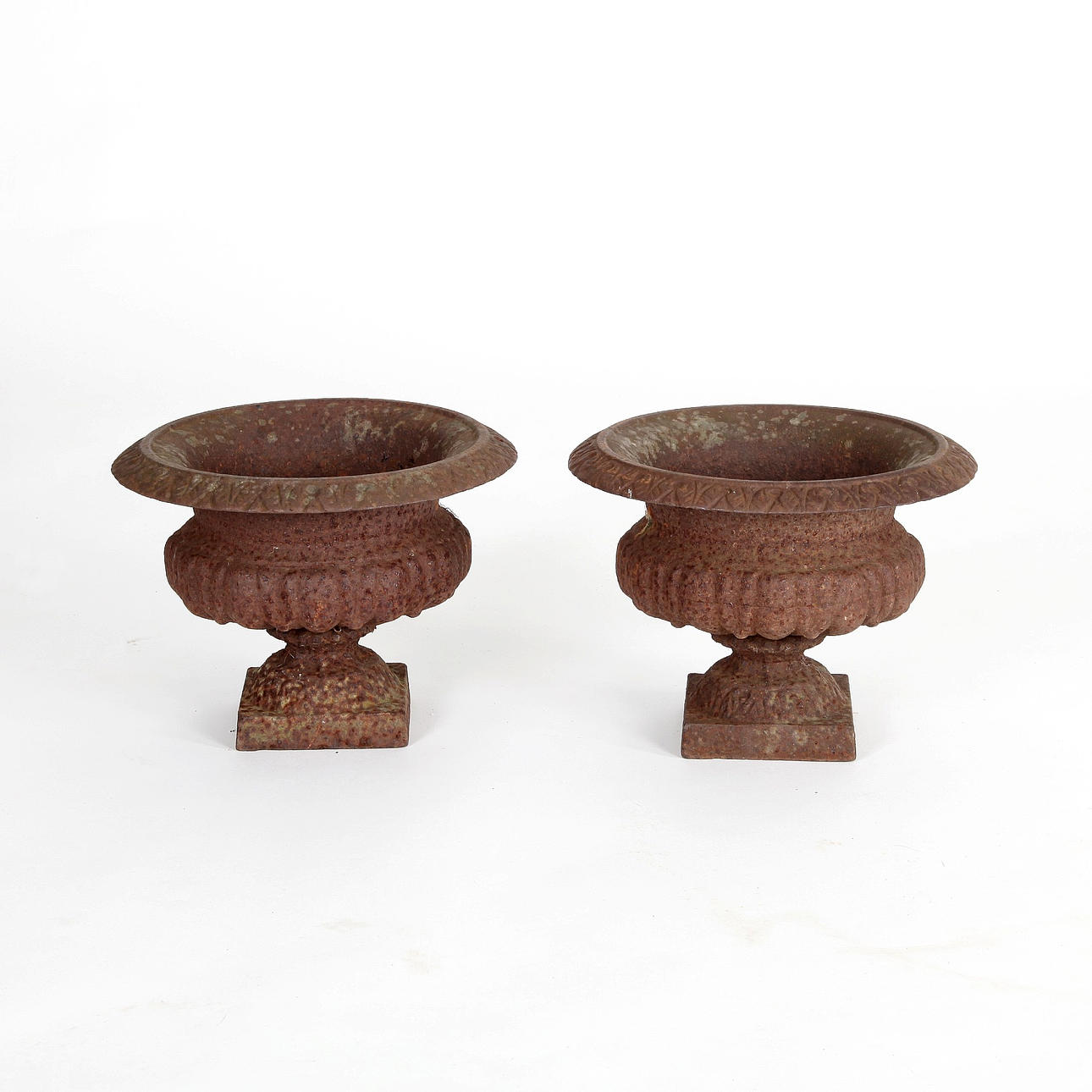 GARDEN URNS, 1 pair, cast iron.