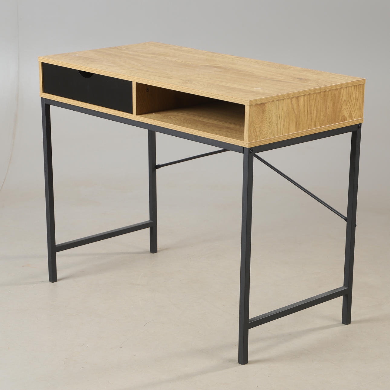 DESK, Trappedal, contemporary.